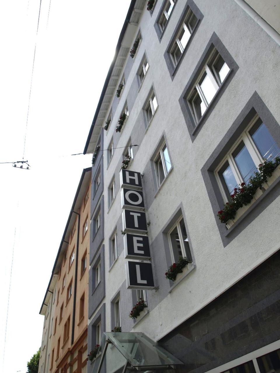 Central-Classic Hotel Stuttgart Exterior foto